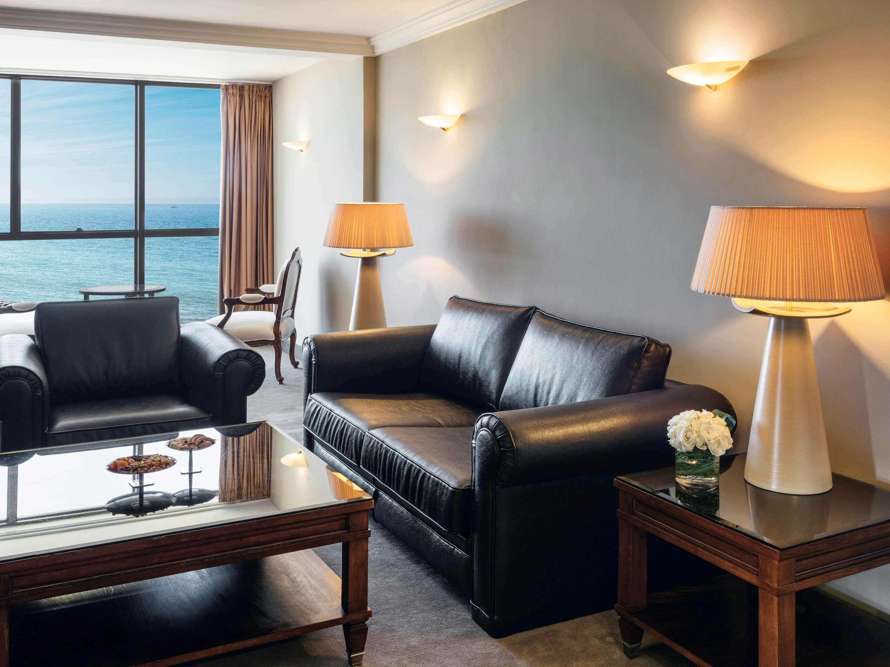 Moevenpick Hotel & Casino Malabata Tanger Kültér fotó A suite at the Hilton Tel Aviv