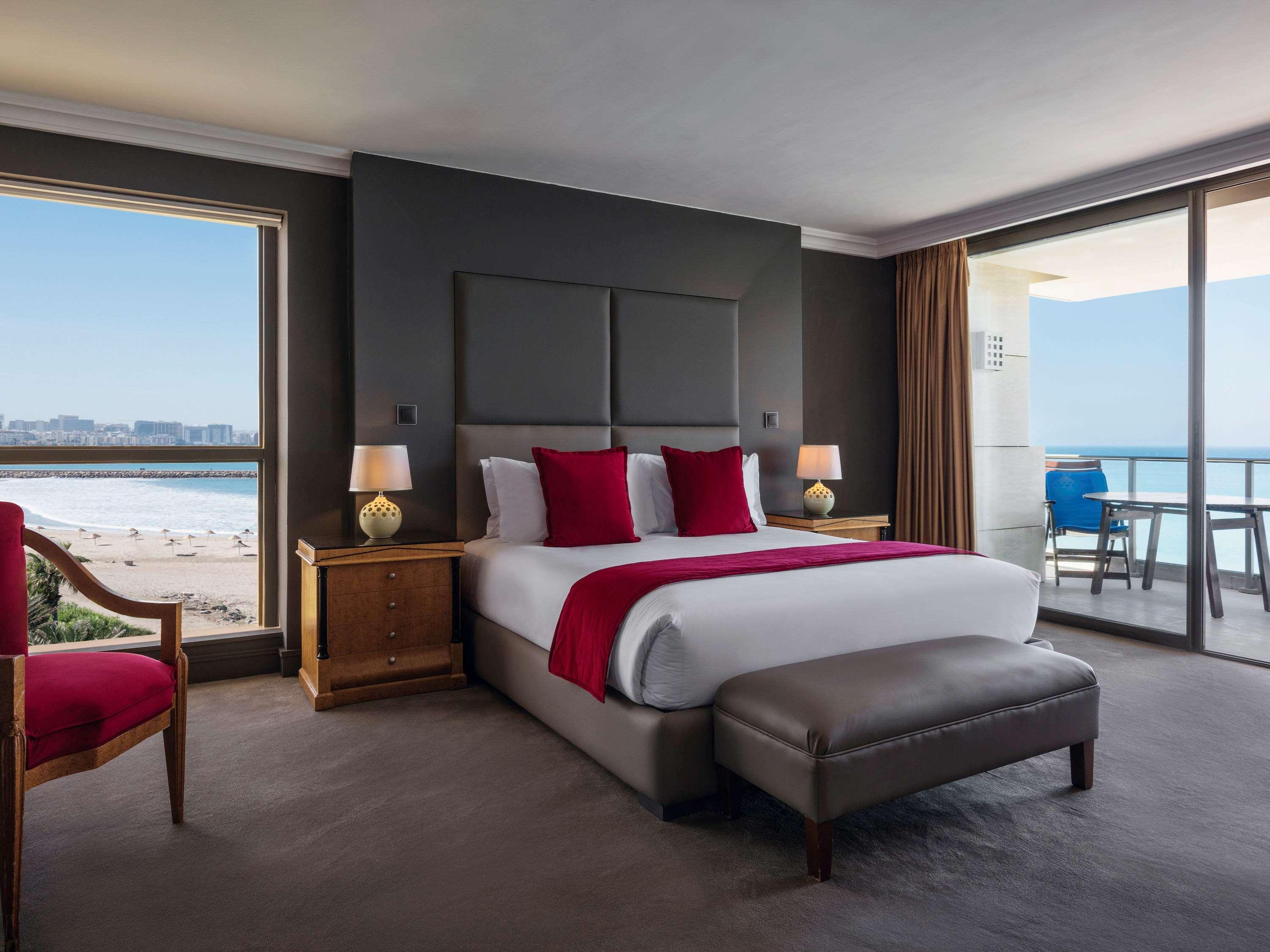 Moevenpick Hotel & Casino Malabata Tanger Kültér fotó A bedroom at the Hilton San Diego Bayfront