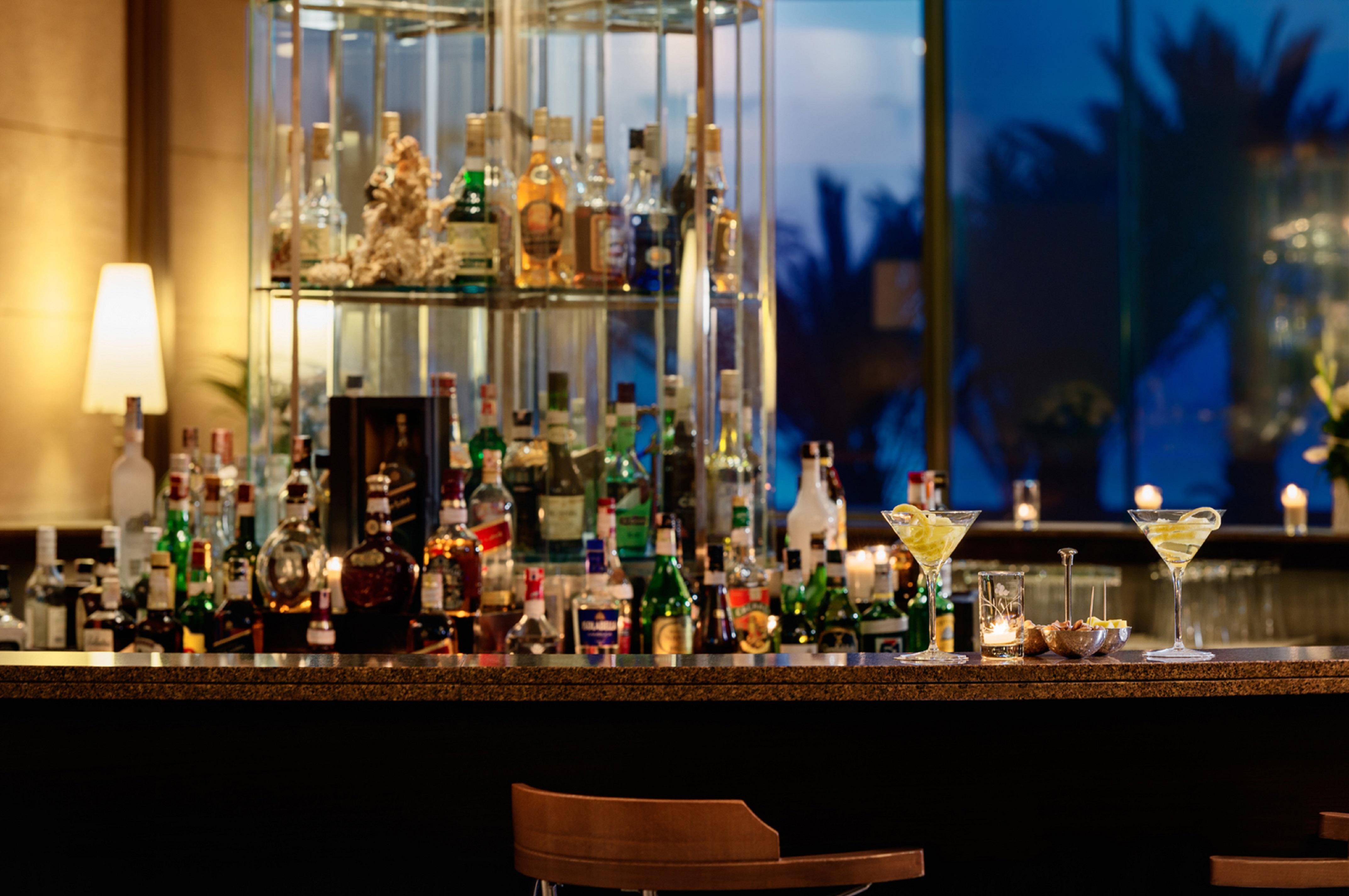 Moevenpick Hotel & Casino Malabata Tanger Kültér fotó The bar at the 1919