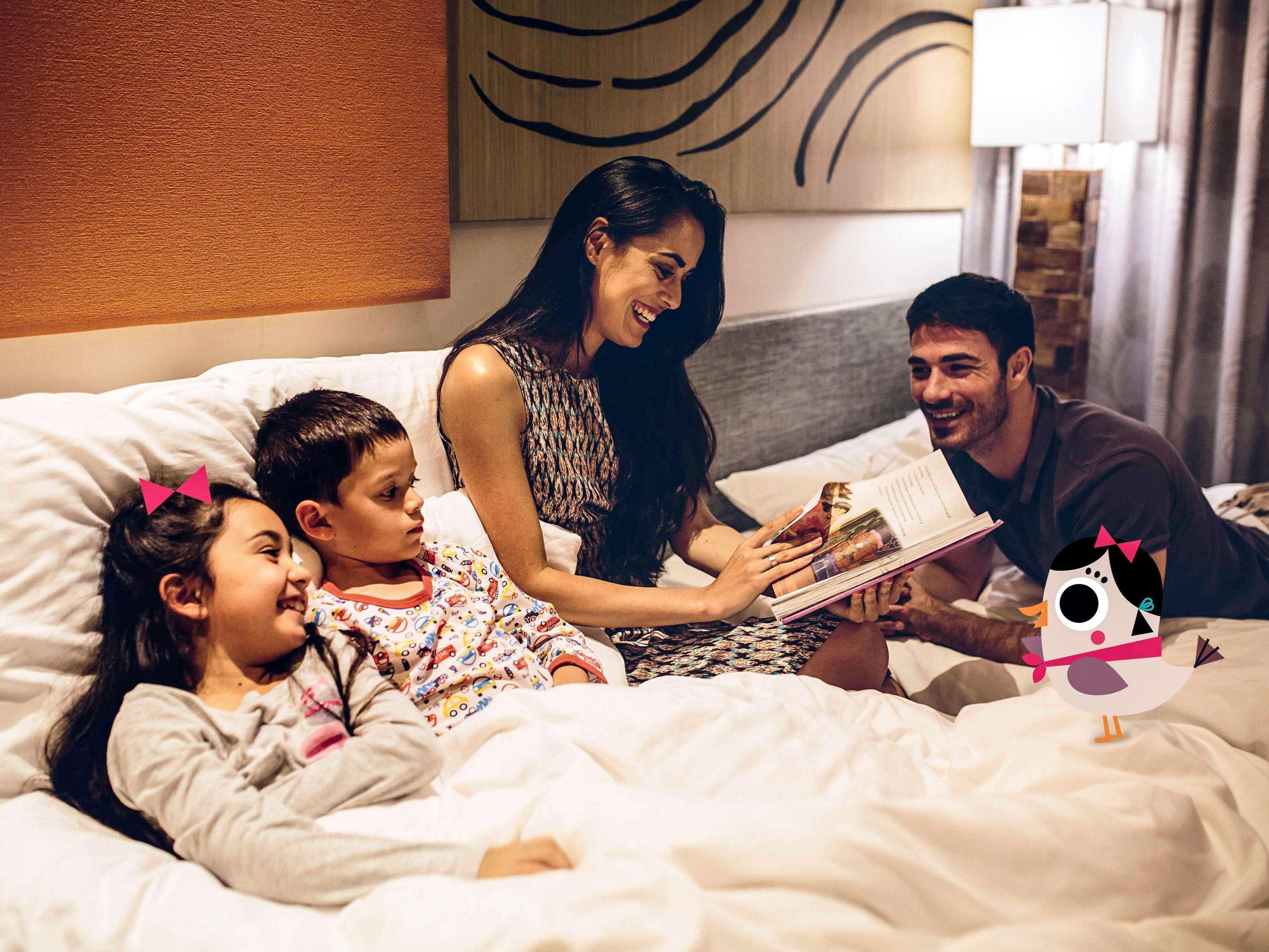 Moevenpick Hotel & Casino Malabata Tanger Kültér fotó Family at the hotel