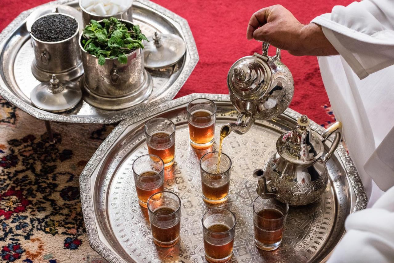 Moevenpick Hotel & Casino Malabata Tanger Kültér fotó Moroccan mint tea