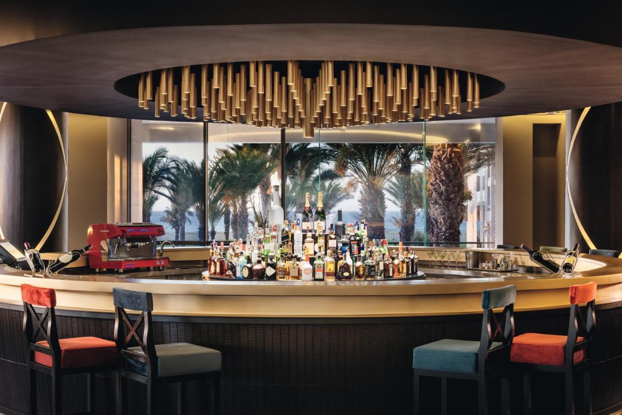 Moevenpick Hotel & Casino Malabata Tanger Kültér fotó The bar at the 101 Lounge