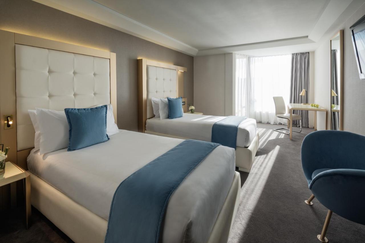 Moevenpick Hotel & Casino Malabata Tanger Kültér fotó A room at the hotel