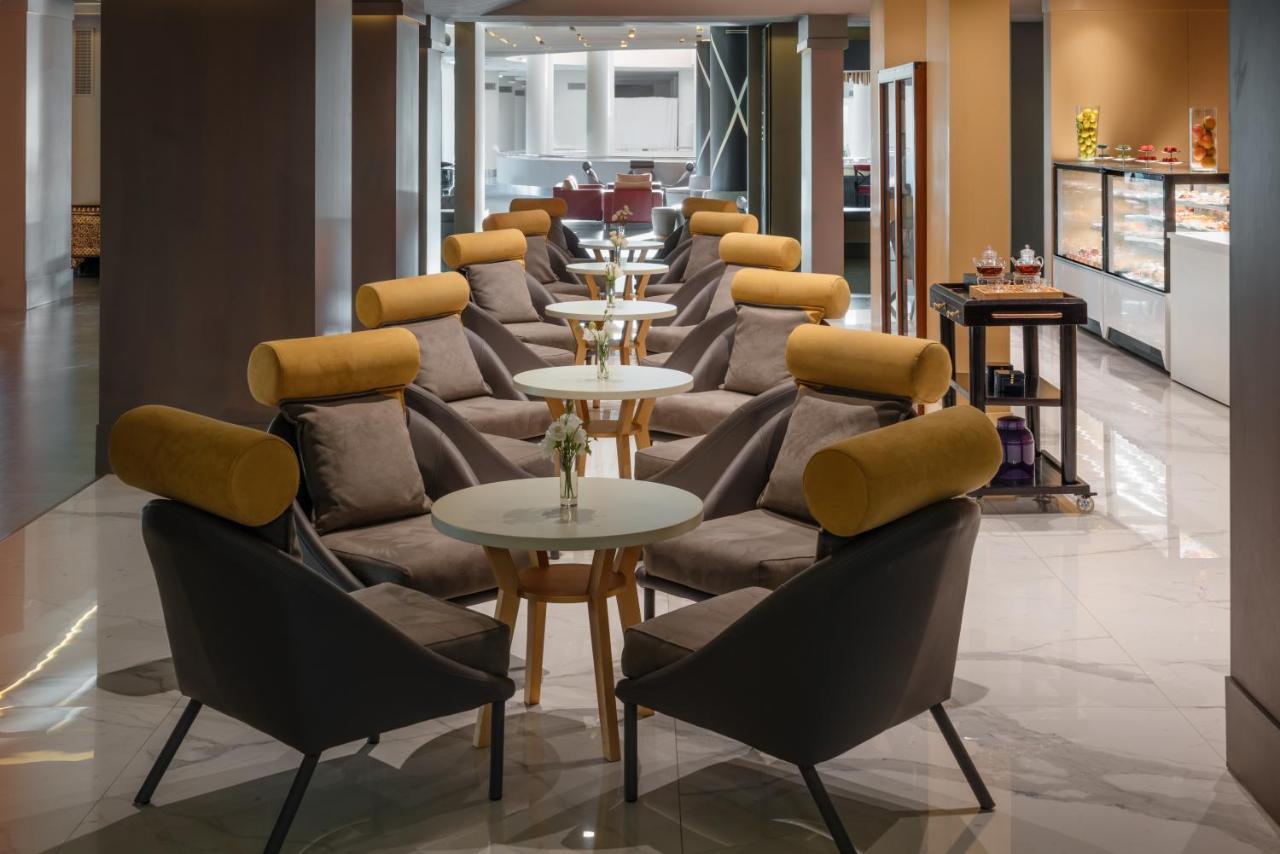 Moevenpick Hotel & Casino Malabata Tanger Kültér fotó The lounge at the airport